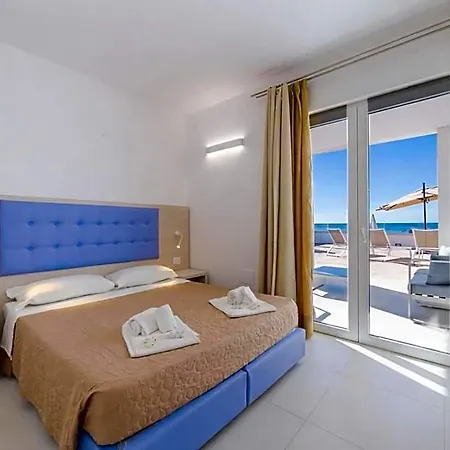 Scirocco Boutique Eco